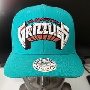 Mitchell & Ness Teal Vancouver Grizzlies Cap